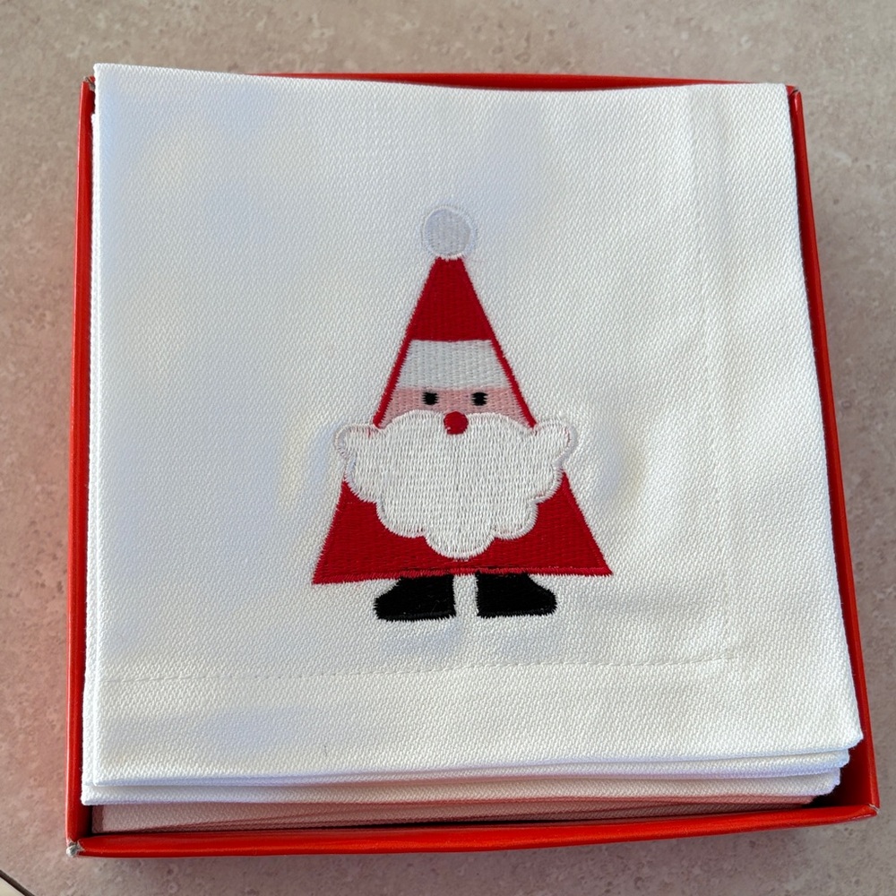 NWT Crate&Barrel Santa Cocktail Napkins